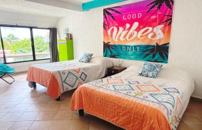 Cancun Studio - Steps to Beach and Water Fun